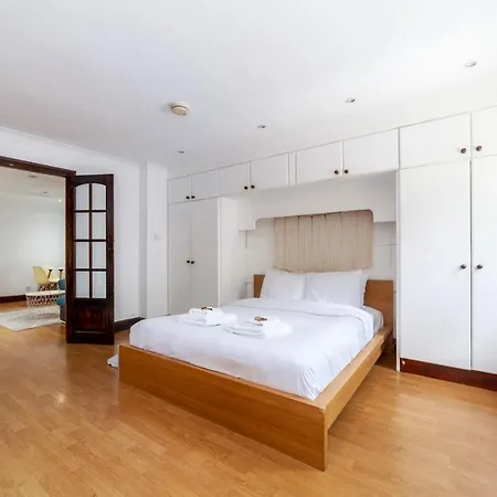 Bright 1 Bedroom Apt Wpatio, Next To Westfield Centre London Exterior photo
